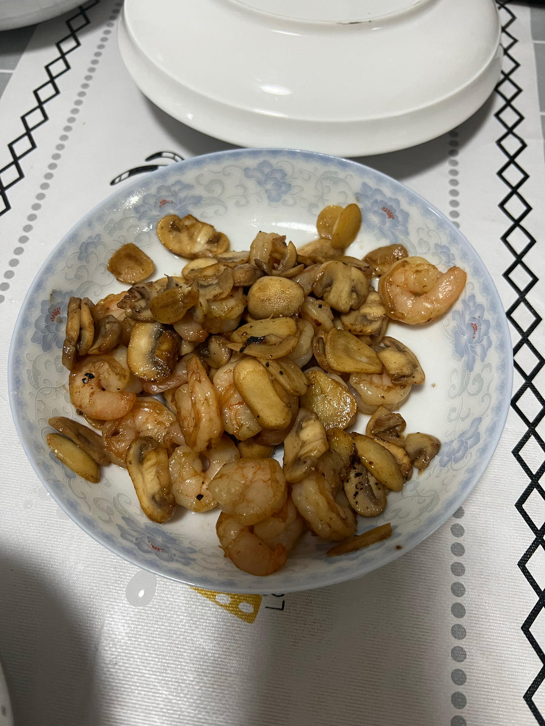 口蘑炒虾仁