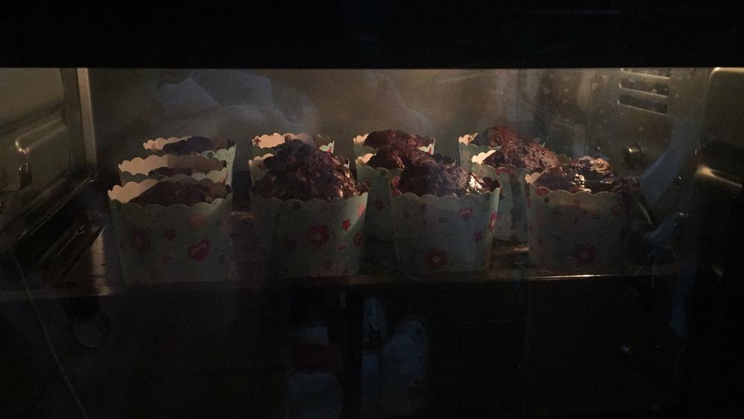 全麦黑巧香蕉马芬（附无麸质版）丨健康·烘焙