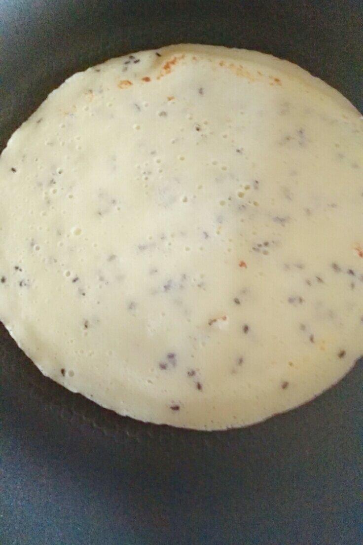 芝麻鸡蛋饼  宝宝辅食食谱