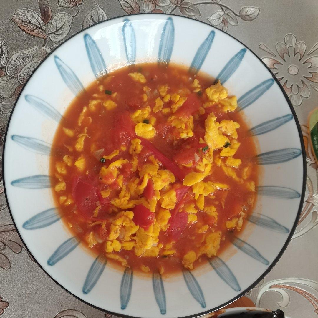 番茄炒鸡蛋（超浓的番茄味）