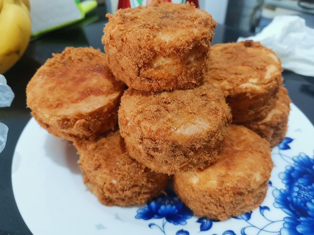 肉松小贝（小四卷）