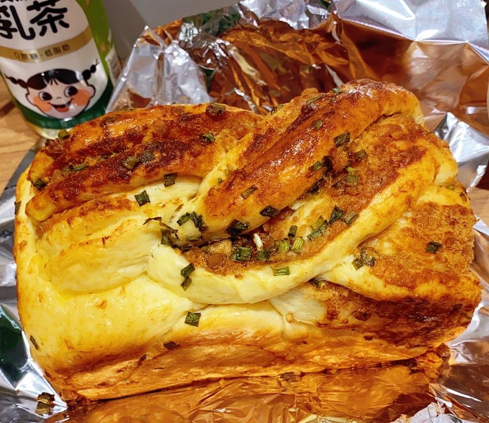 香葱肉松手撕吐司