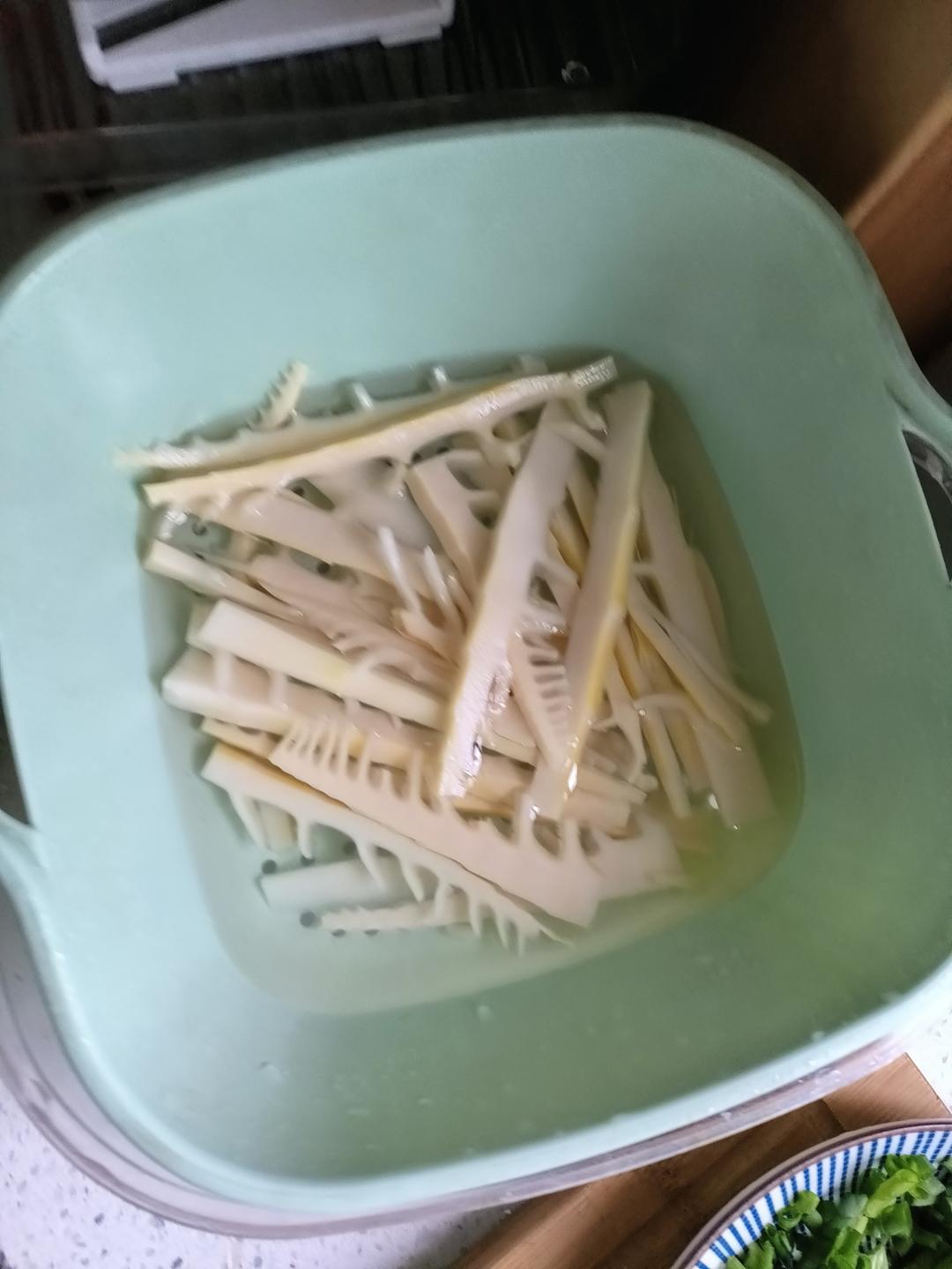 春天的味道—鲜竹笋炒肉