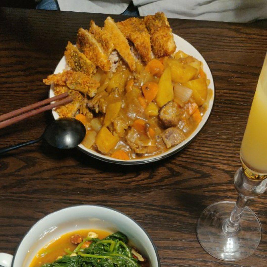 咖喱鸡肉饭
