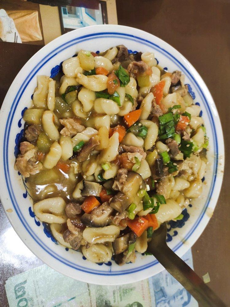 羊肉猫耳朵汤饭