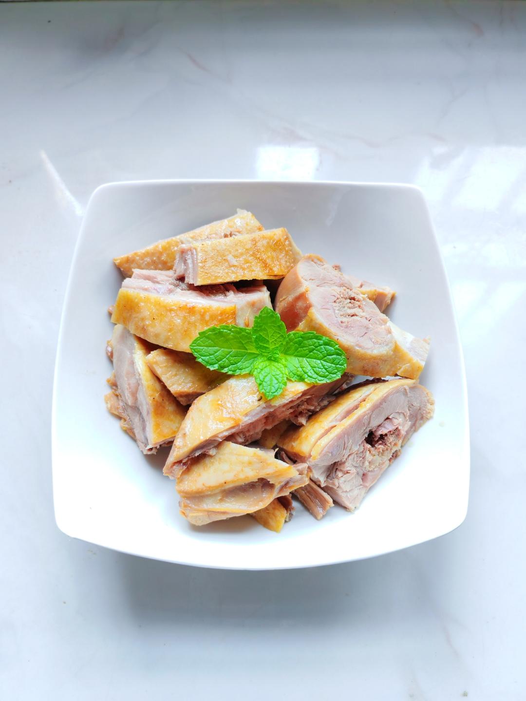 首次成功的盐水鸭腿