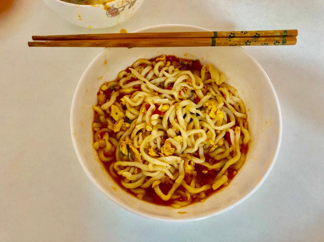 恨不得抱着锅舔的番茄鸡蛋面