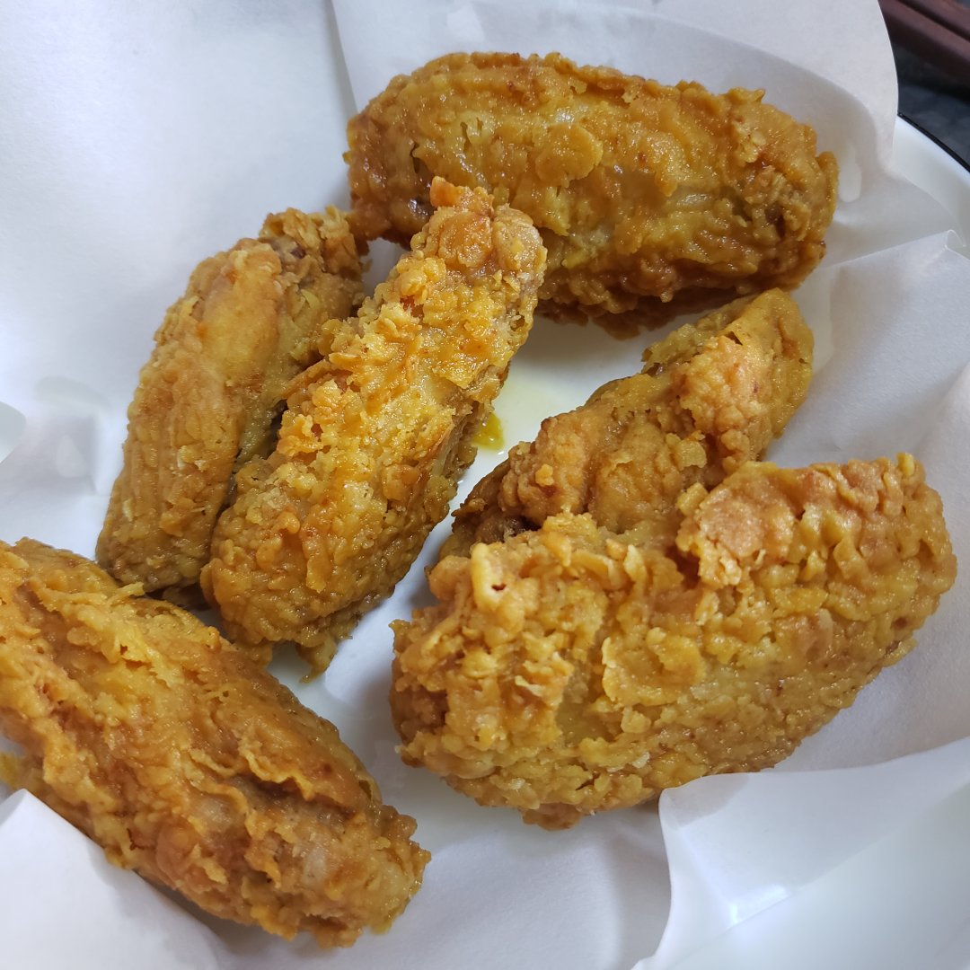 KFC肯德基香辣鸡翅，百分百原味，吃完再也不用去肯德基了