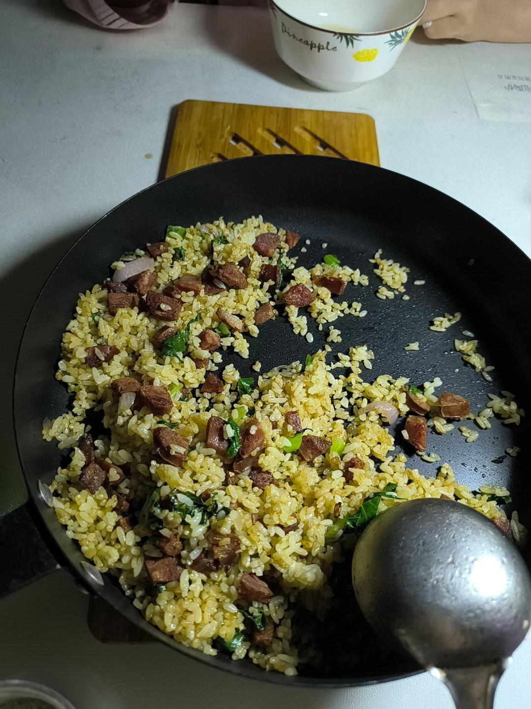 腊肉蛋炒饭