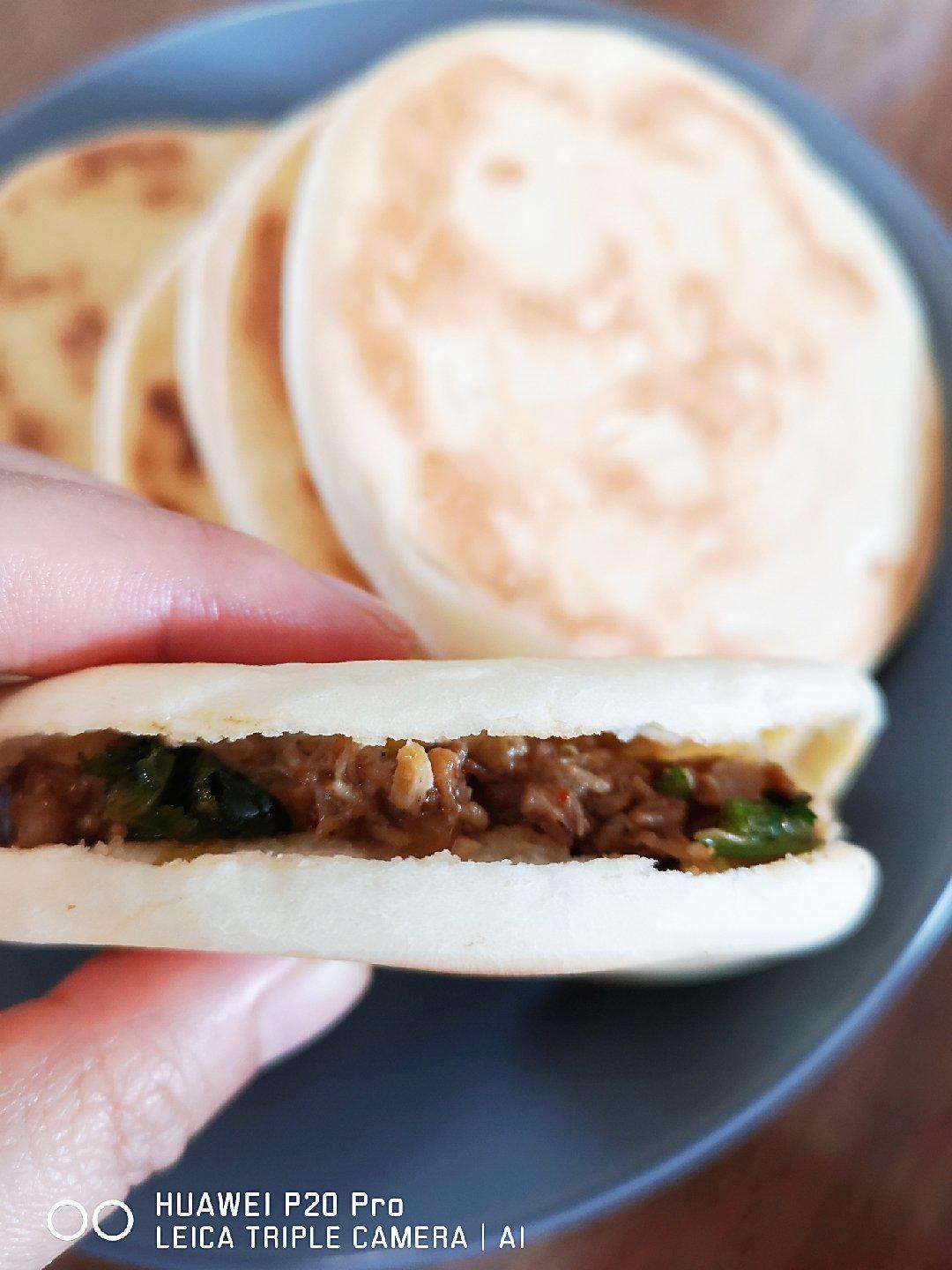 肉夹馍(白吉馍的制作)