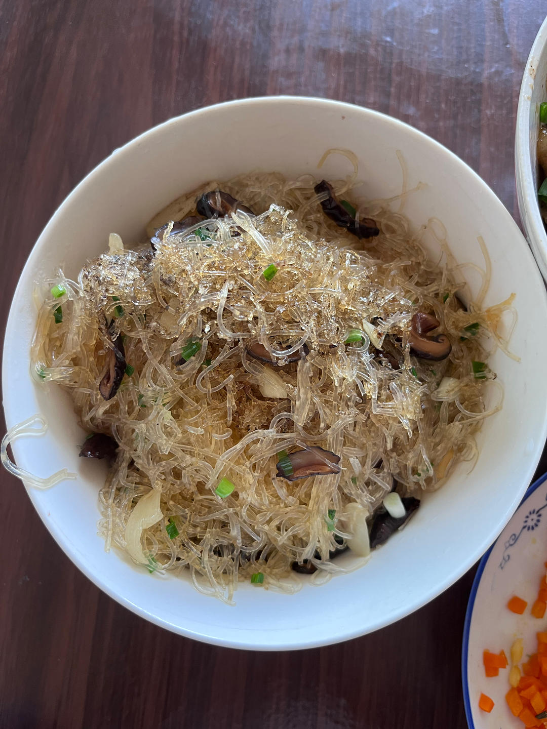 香菇干贝粉丝煲