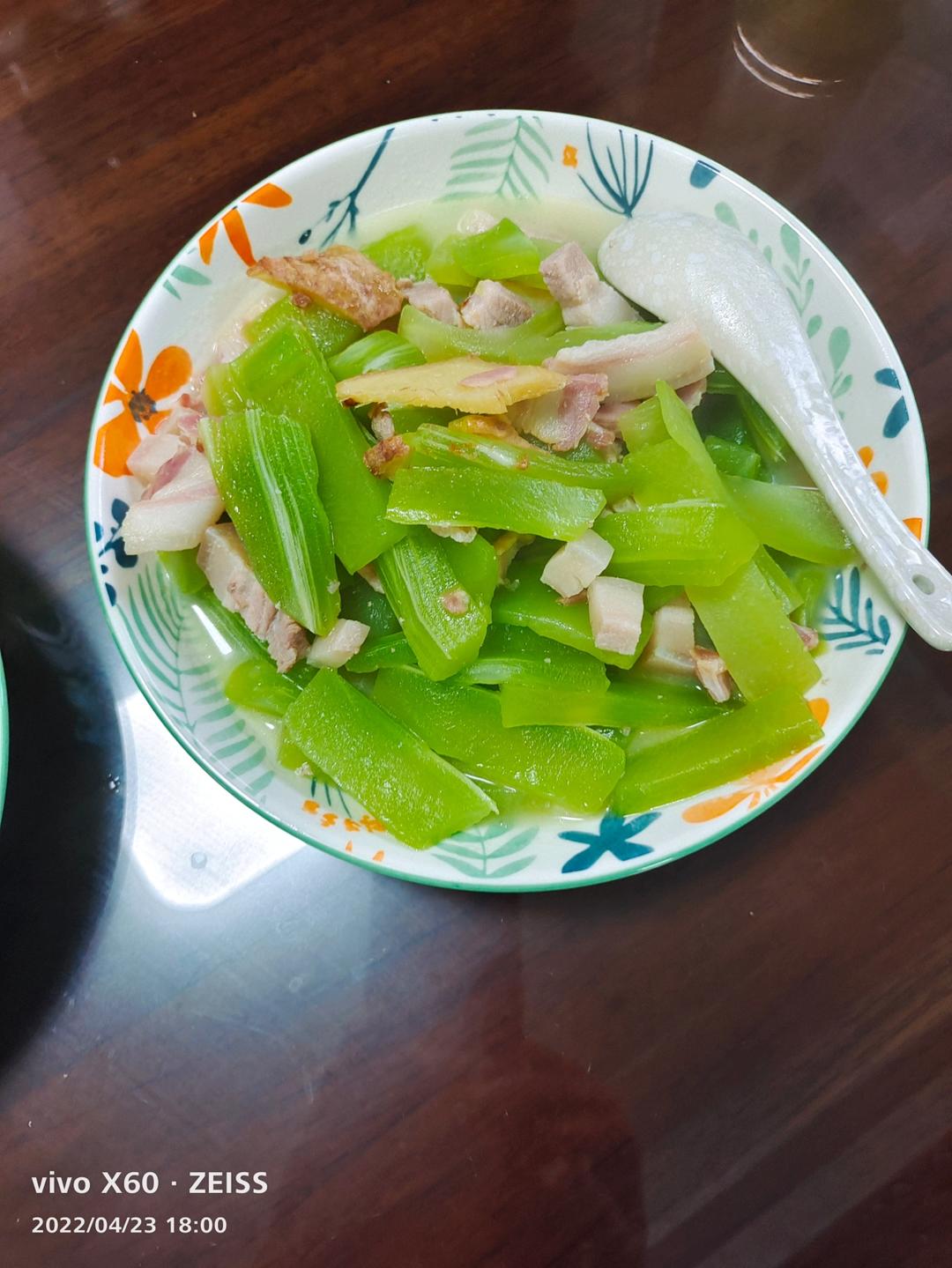 腌笃鲜（莴笋）