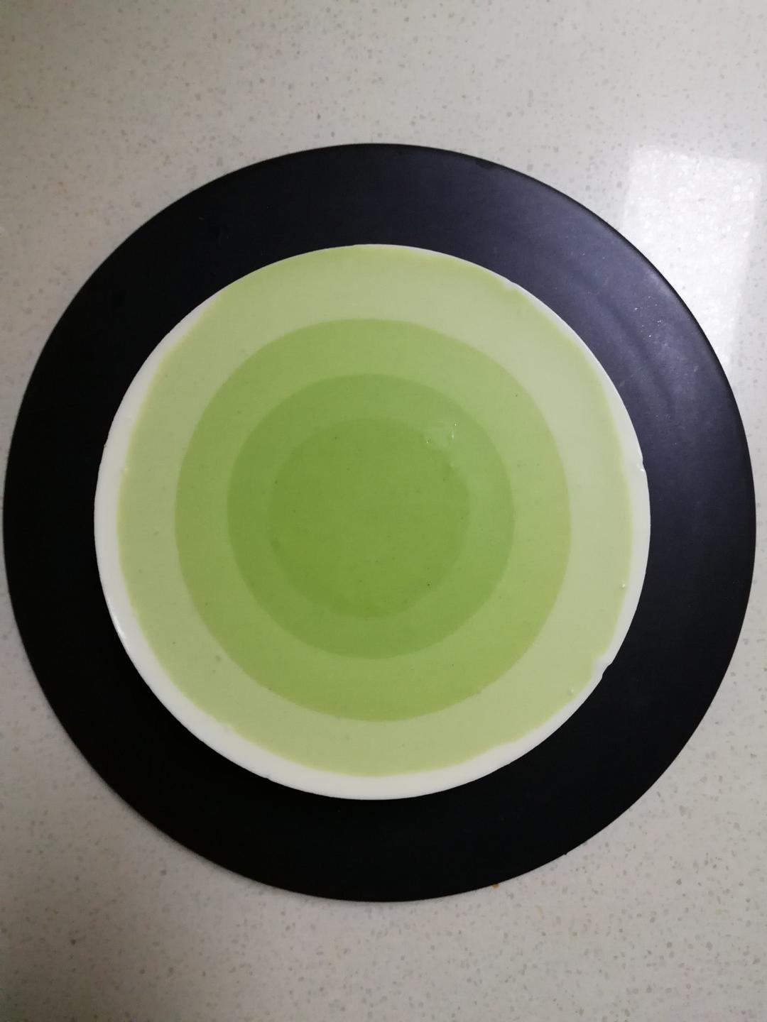 渐变抹茶慕斯蛋糕：我Amanda带着既美又作的抹茶甜点又来了！【曼食慢语】