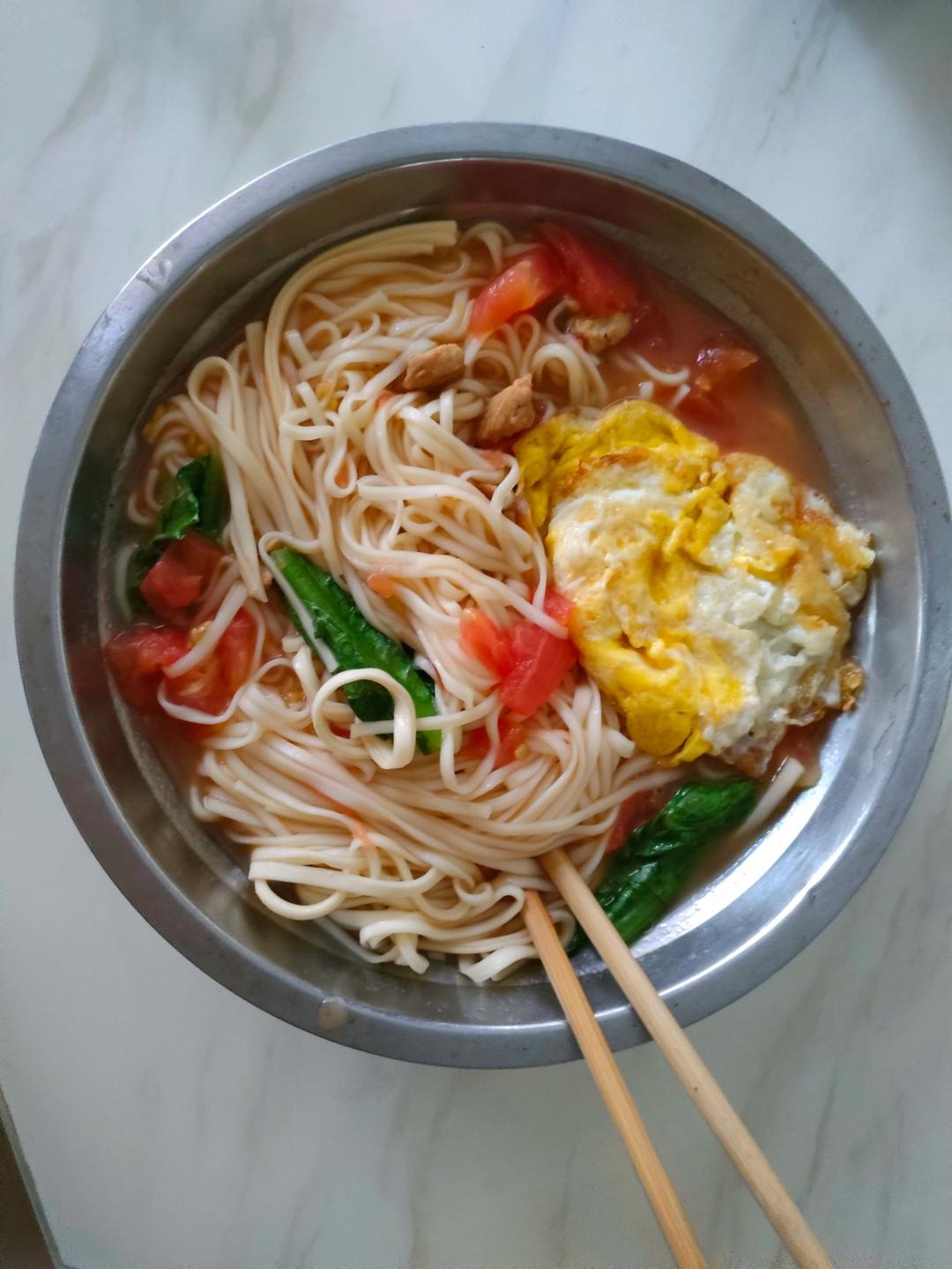 恨不得抱着锅舔的番茄鸡蛋面