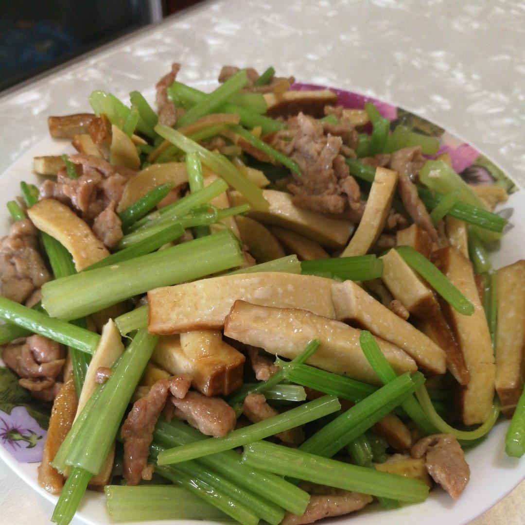 手机用户6014_wdlq做的芹菜豆腐干炒肉丝