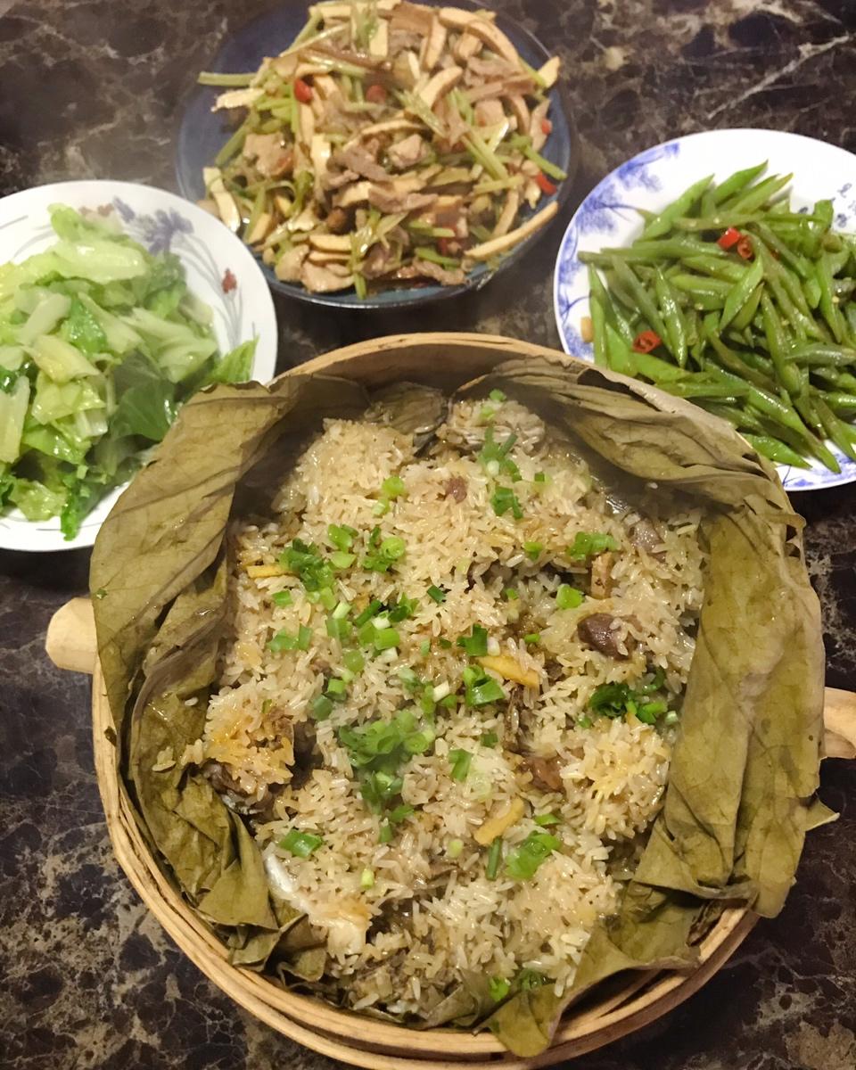 荷叶糯米蒸排骨