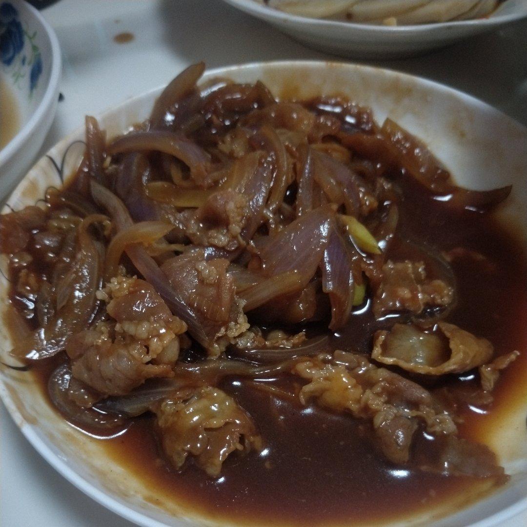（好吃到尖叫）洋葱肥牛饭～吉野