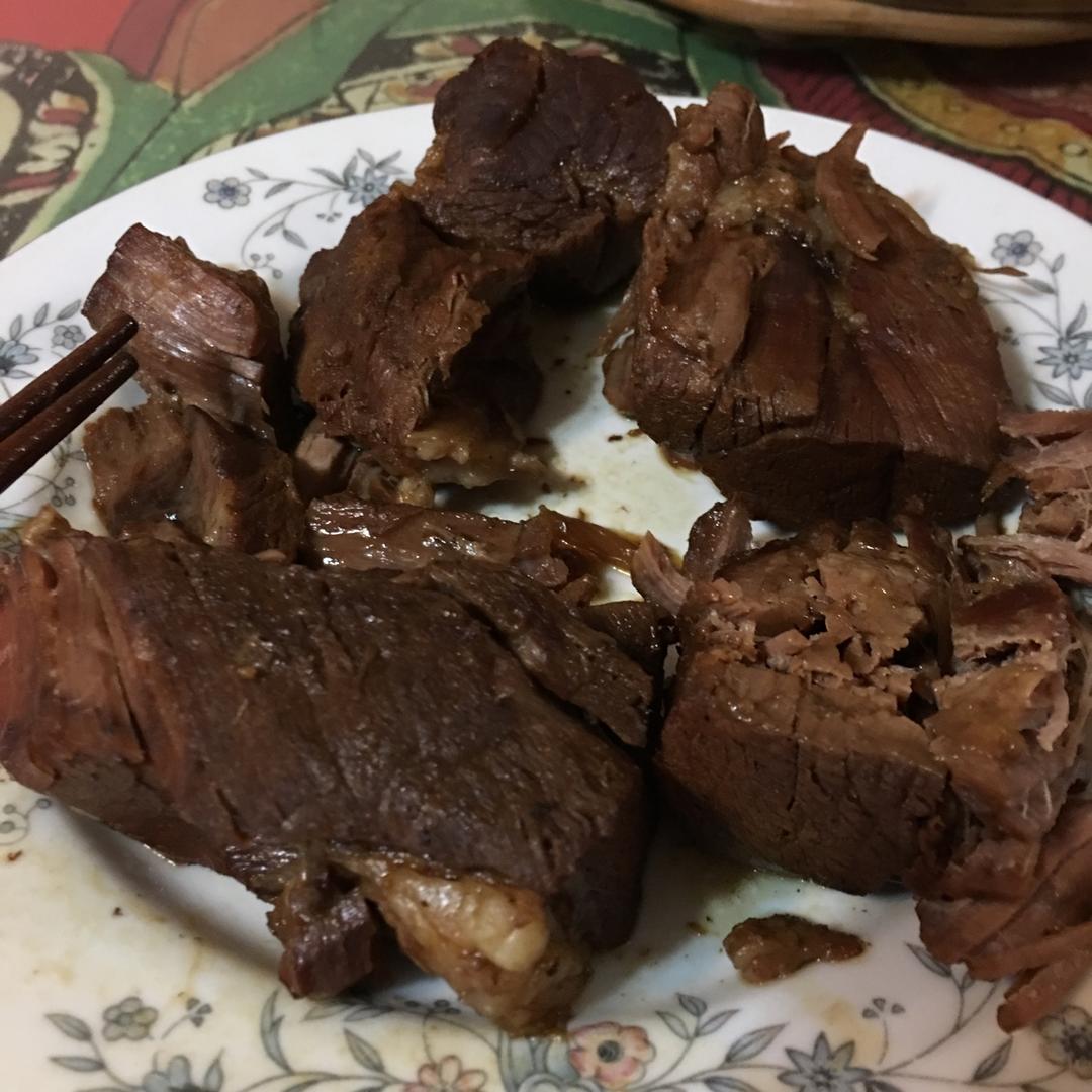 卤牛肉