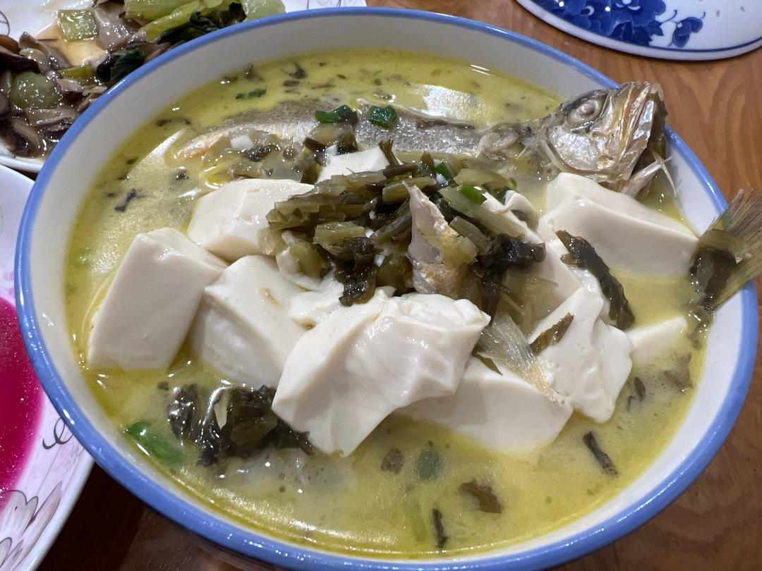 雪菜黄鱼烧豆腐