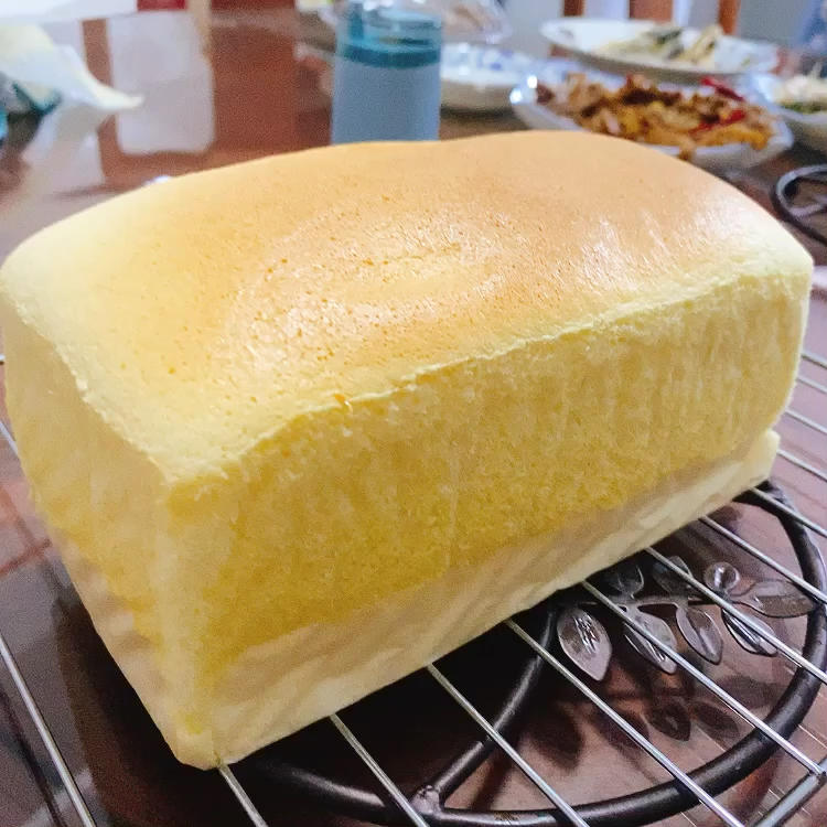 堪比柯基屁股
爆浆芝士🧀古早蛋糕