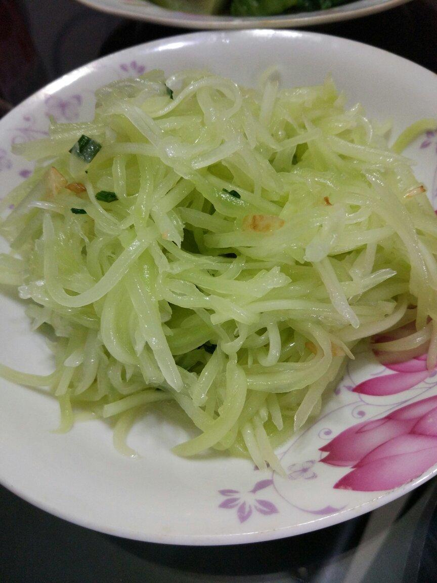 凉拌莴笋丝