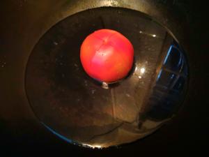 西红柿鸡蛋豆腐汤的做法 步骤2