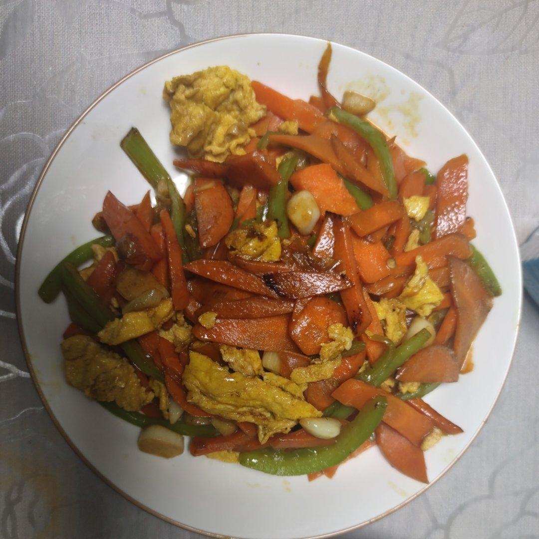 青椒炒胡萝卜鸡蛋