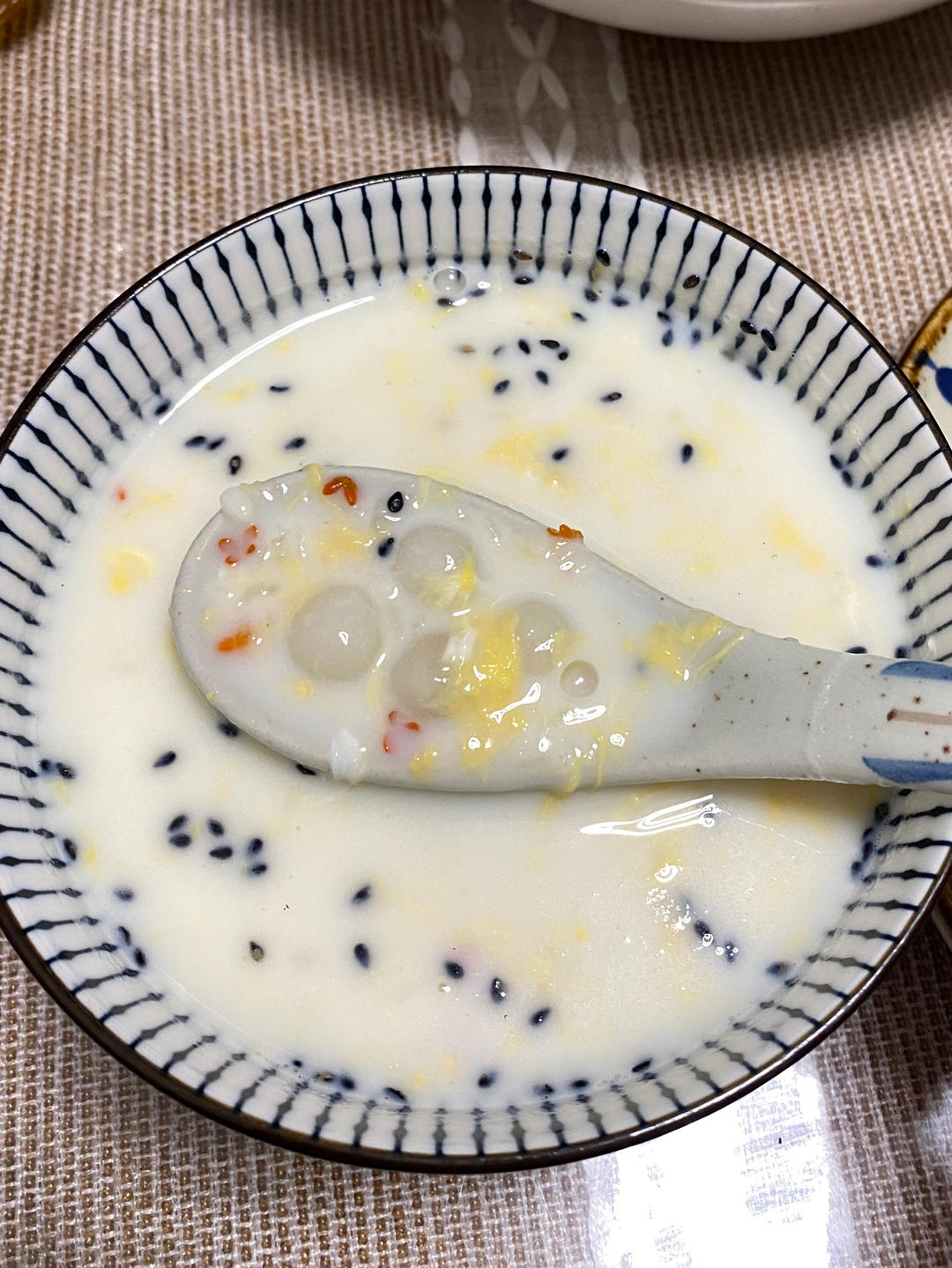 牛奶鸡蛋醪糟 冬日里最爱的甜品汤