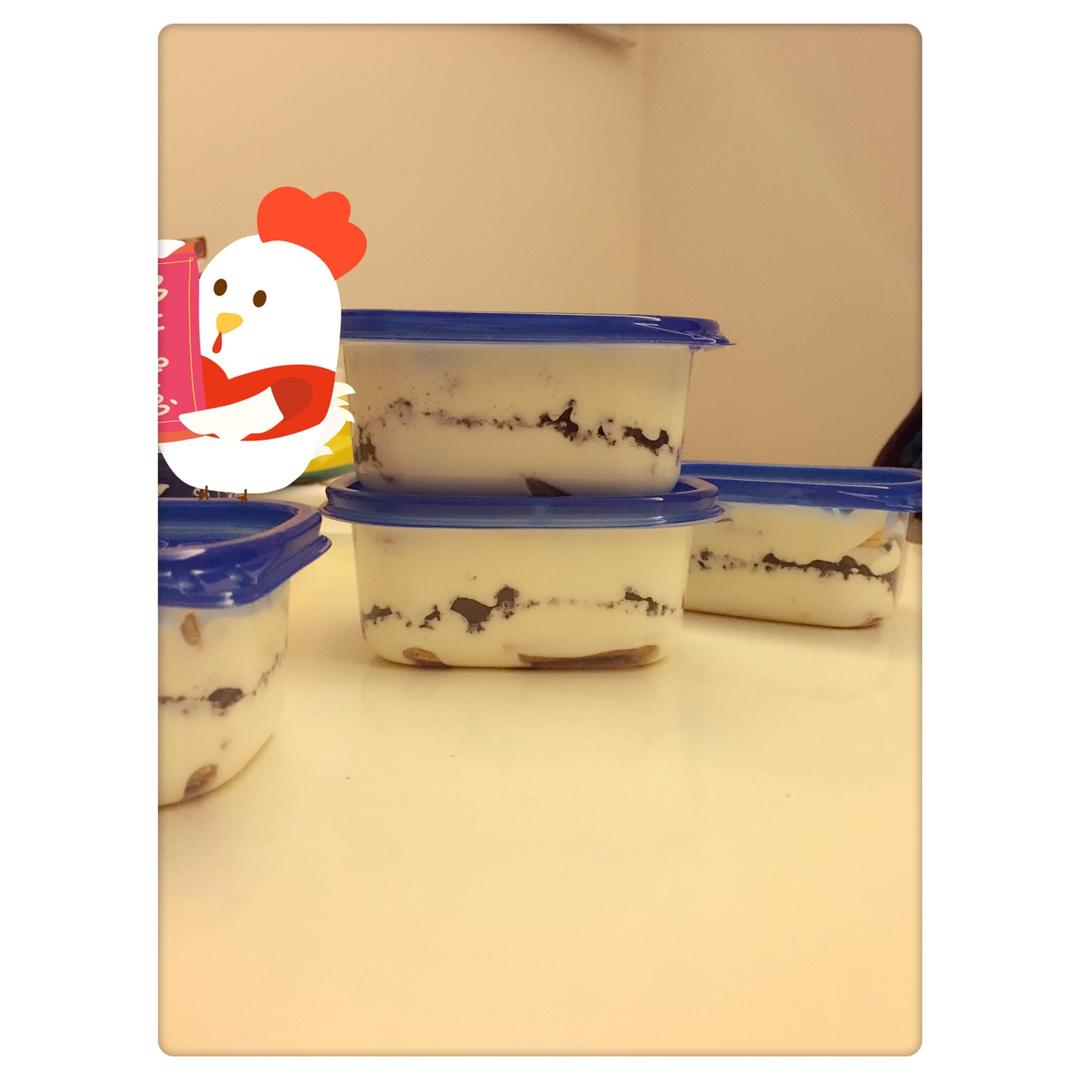 可以寄送给朋友的口感丰富的罐子芝士蛋糕——杂芝士