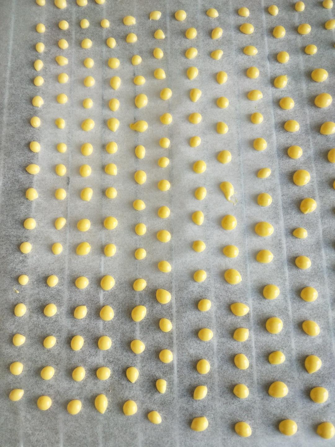 入口即化的无添加蛋黄溶豆