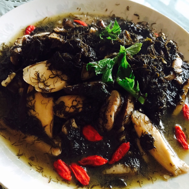 菇菌萝卜发菜汤