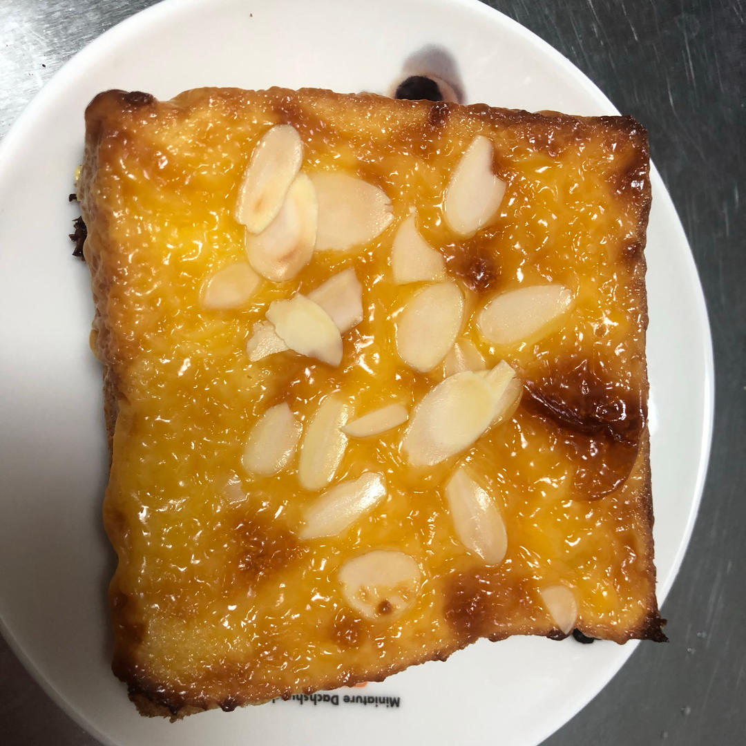 零失败快手岩烧乳酪(熔岩吐司)十分钟网红早餐，好吃哭