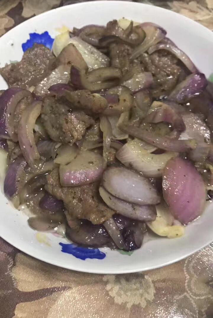 洋葱炒牛肉