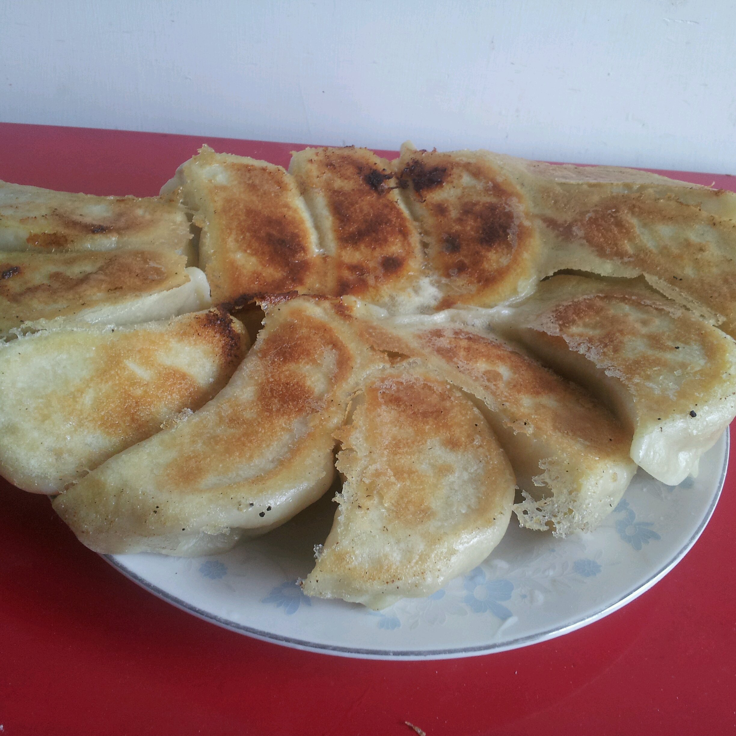 三鲜锅贴