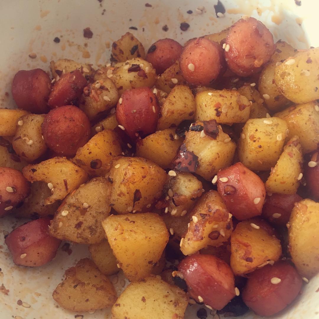 堪比夜市小吃的孜然土豆香肠