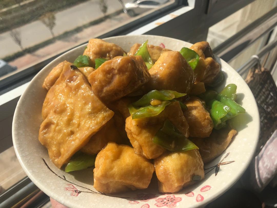 青椒油豆腐