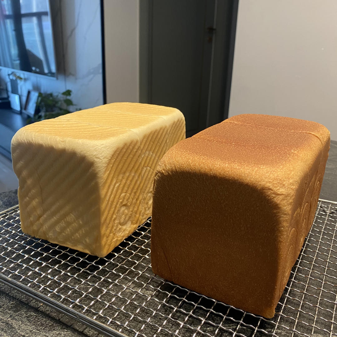 鲜奶大米手撕吐司