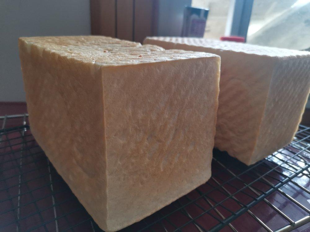 《Tinrry+》软绵绵的白吐司