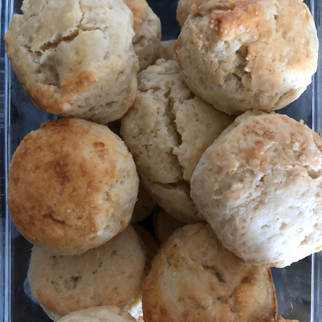【视频】3分钟 奶油司康Scone(可能是世界上最快手的司康) 消耗淡奶油～