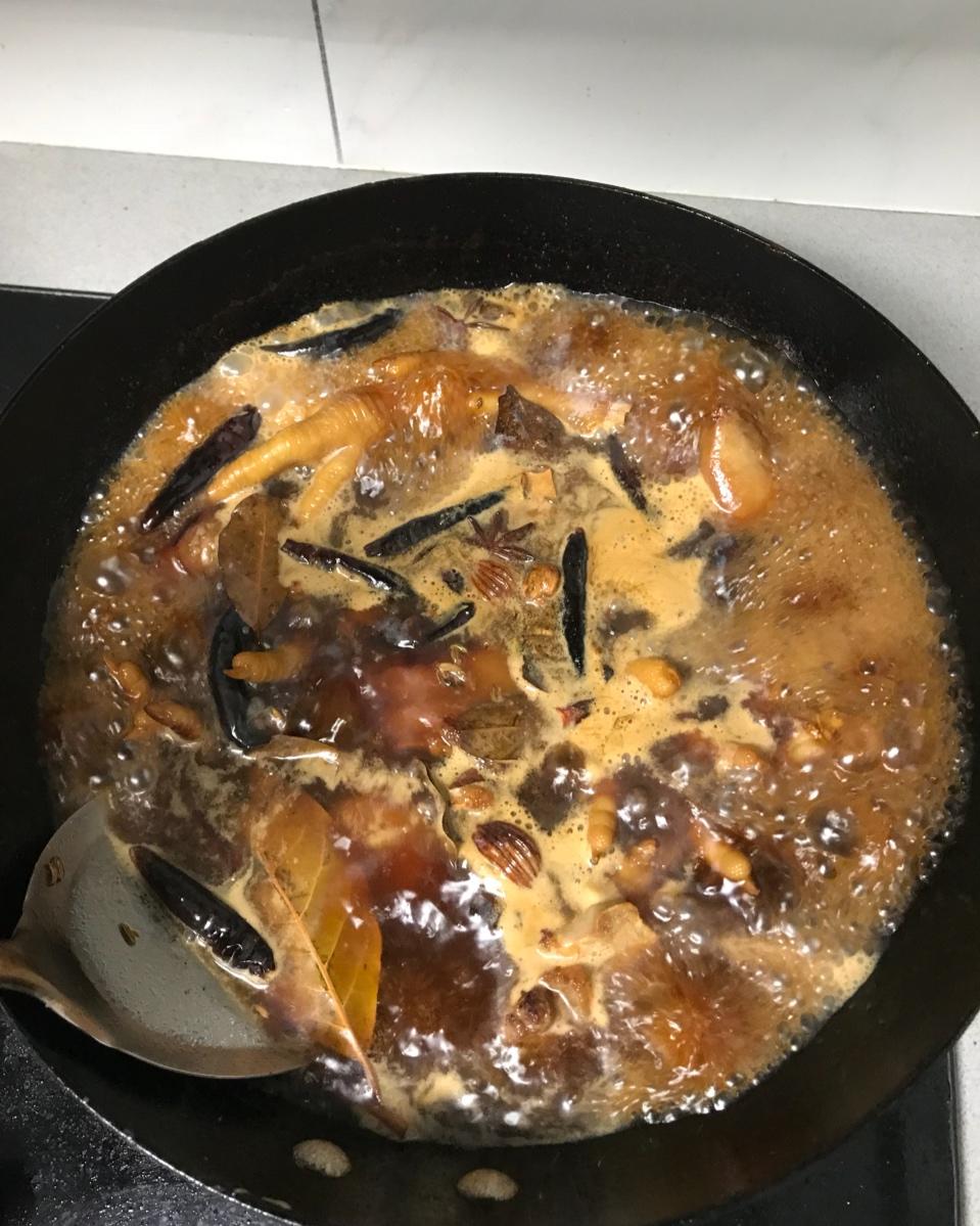 酱香卤猪蹄