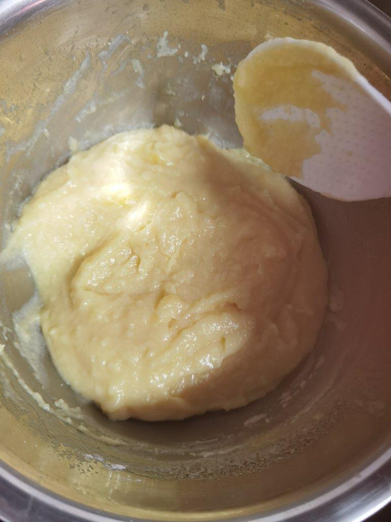 香香甜甜的奶黄馅（超级简单/和外面买的没差/无黄油）