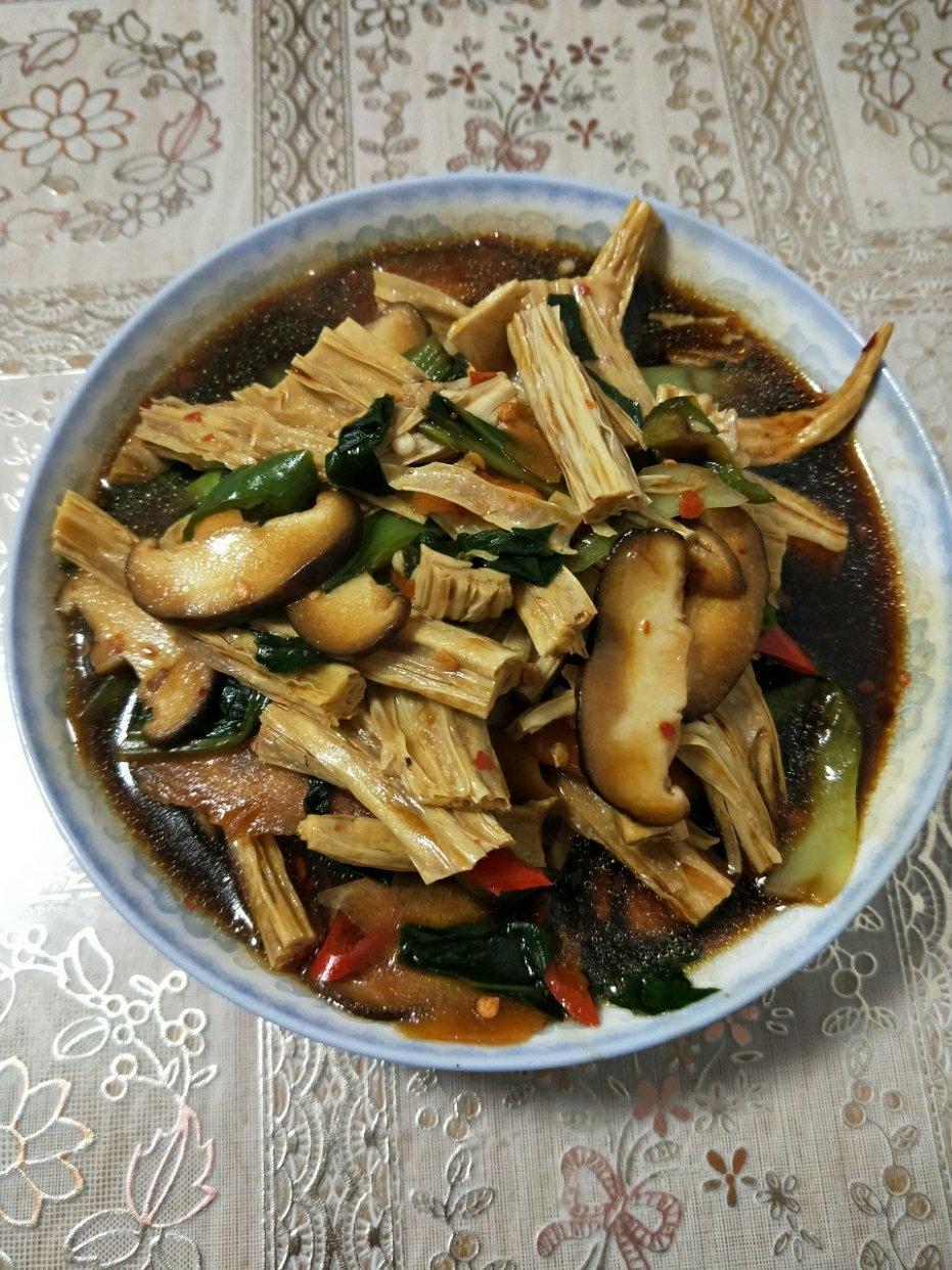 腐竹烧香菇