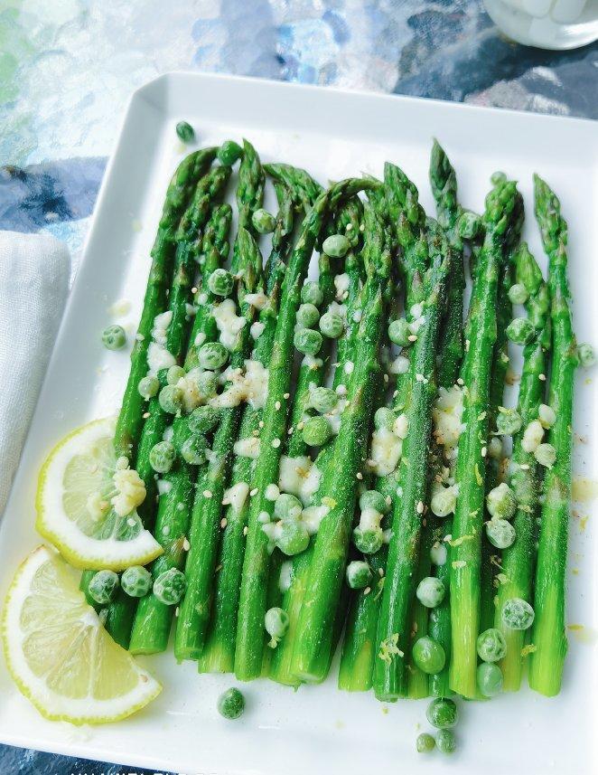 快烤柠香芦笋豌豆