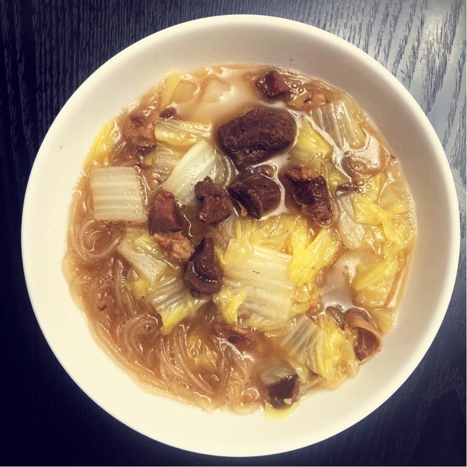 〈羊肉白菜粉丝煲〉，一定要做这个尝一尝，欣小厨 😉