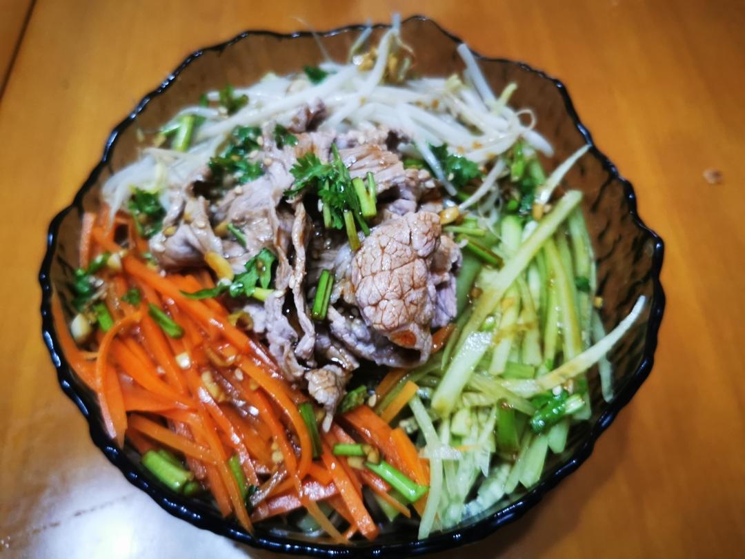 夏天的味道：荞麦鸡丝凉面