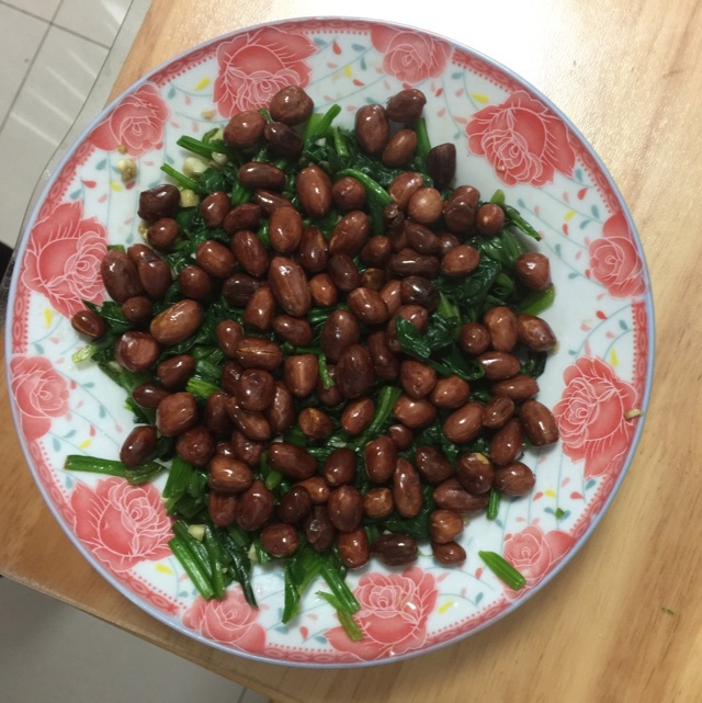 凉拌花生米菠菜