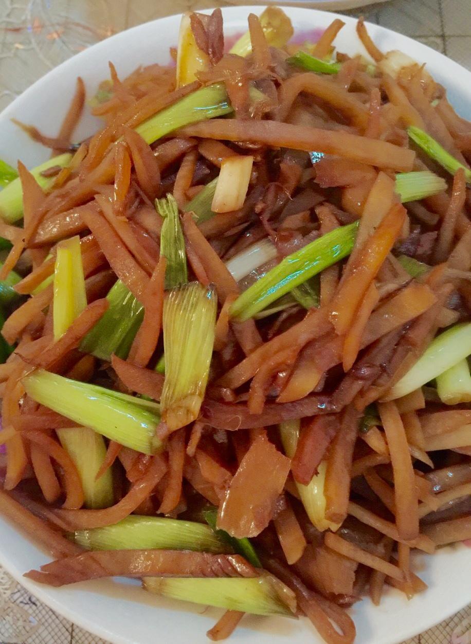 老济南名吃炒疙瘩咸菜的做法