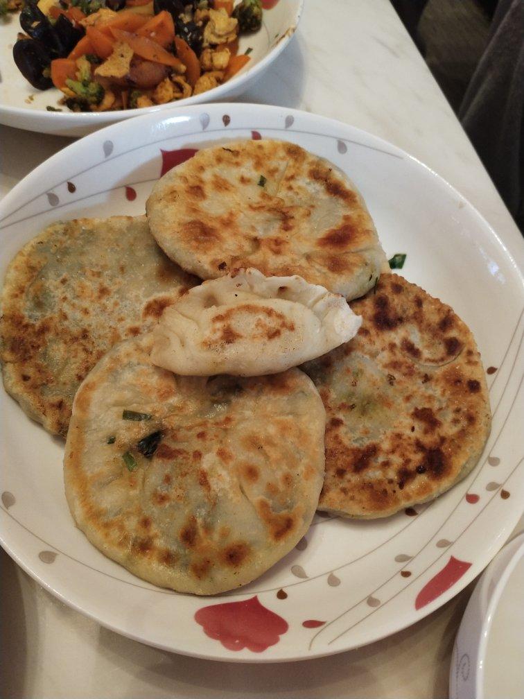 薄皮韭菜饼