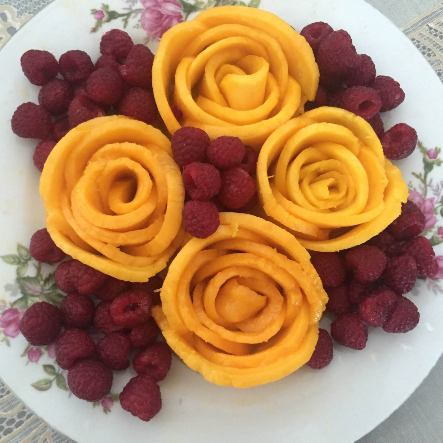 芒果玫瑰花