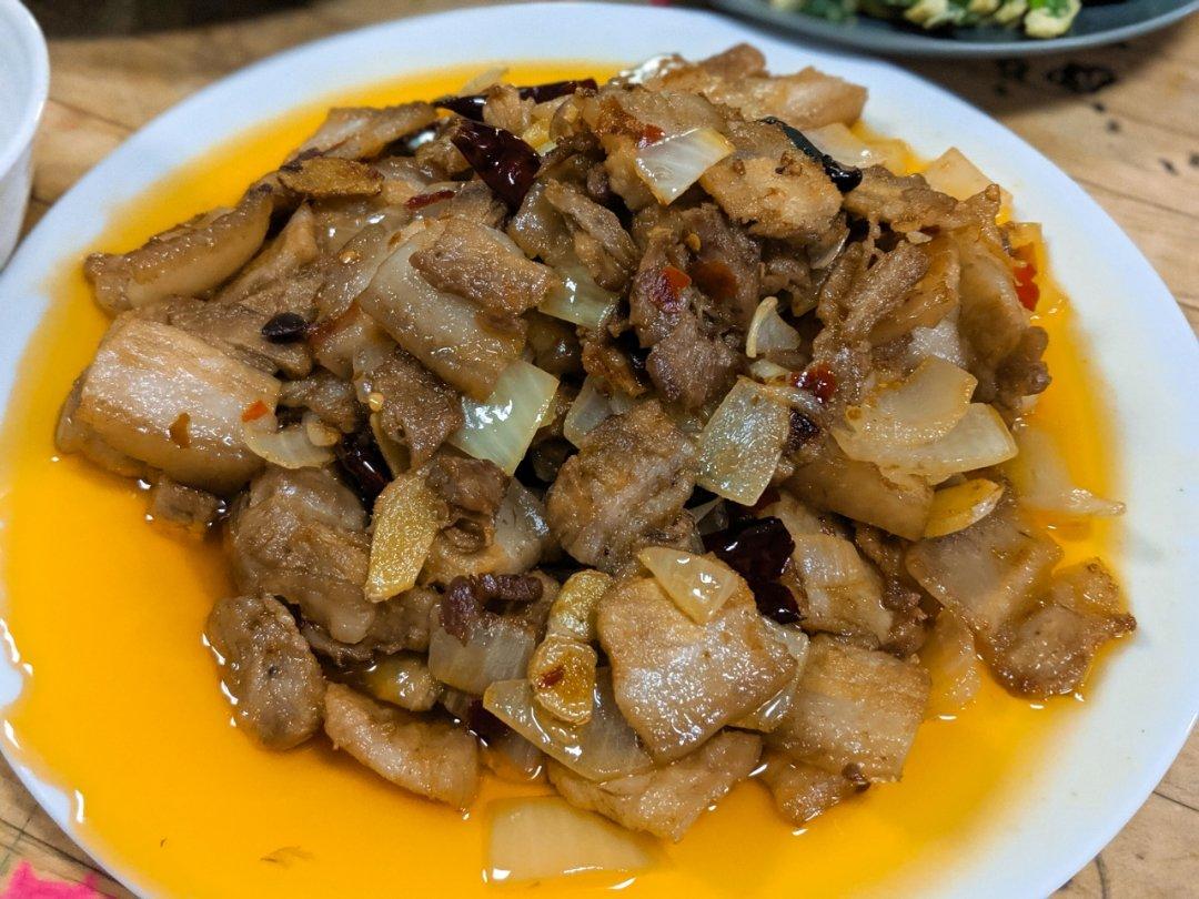 厨师长教你：“回锅肉”的正宗做法，先收藏